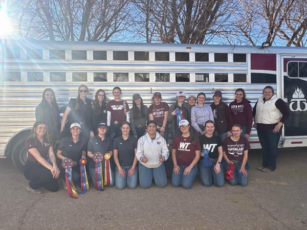 Equestrian-Western-Team